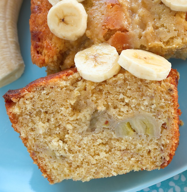 Easy Super Moist Banana Bread Recipe (just 3 ingredients!)