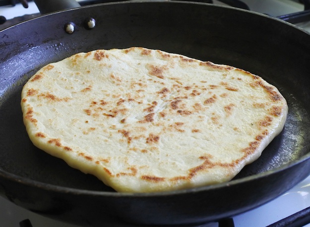 Easy, 3 Ingredient, healthy Paleo Flatbread Recipe made with almond flour, tapioca flour and coconut milk. Use it as a wrap or for mini pizzas! | Instrupix.com 