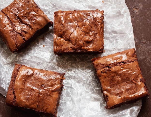 super easy 3 ingredient nutella brownies