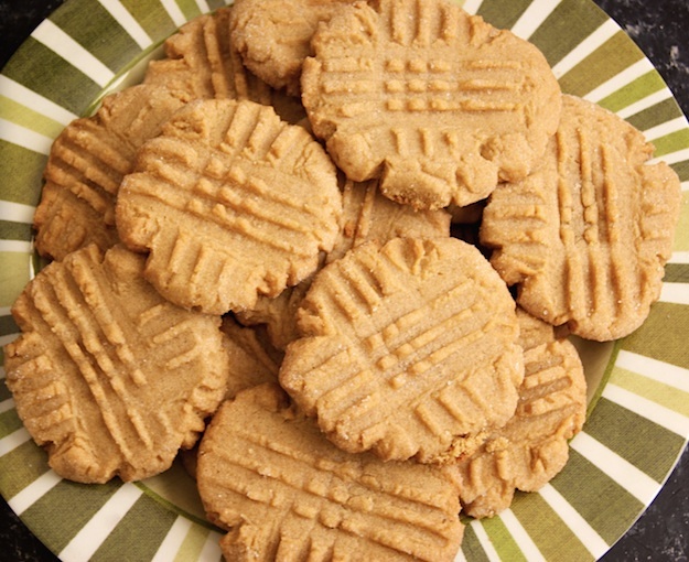 3 Ingredient peanut butter cookies! Quick, easy and simple to make. Gluten free, flourless, soft and chewy. Delicious food!
