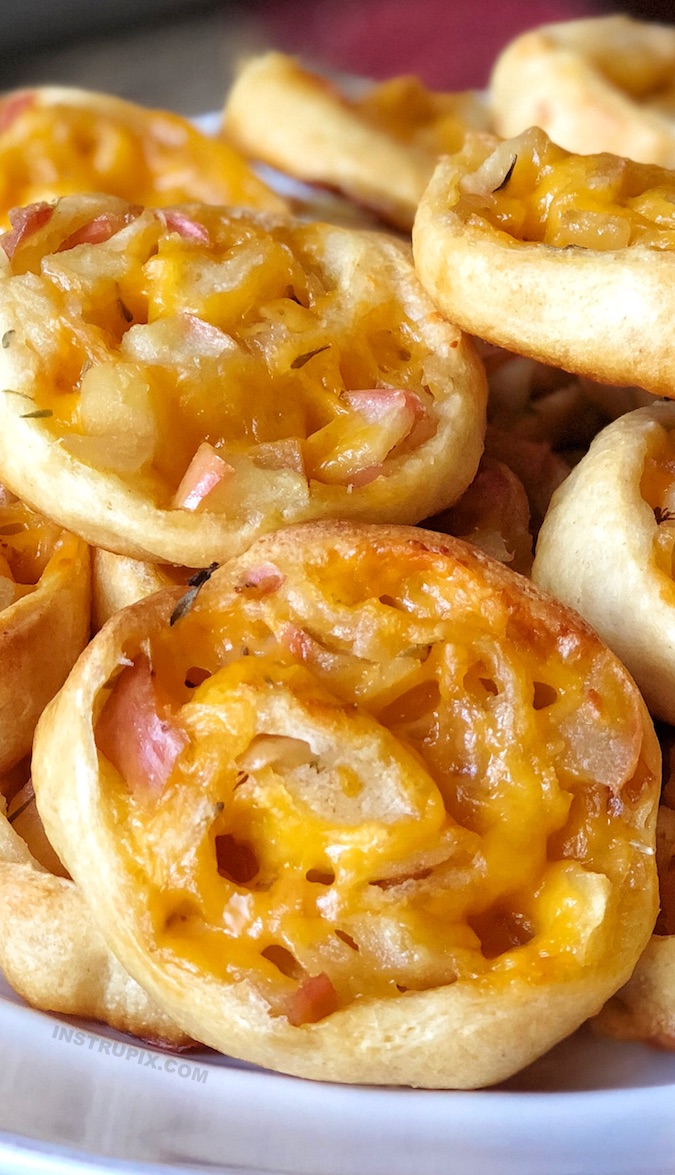 Apple Cheddar Pinwheels | This easy Thanksgiving appetizer recipe idea is always a hit! The combination of apples and cheddar is delicious! They taste like sweet stuffing. They are a yummy snack too! Instrupix.com