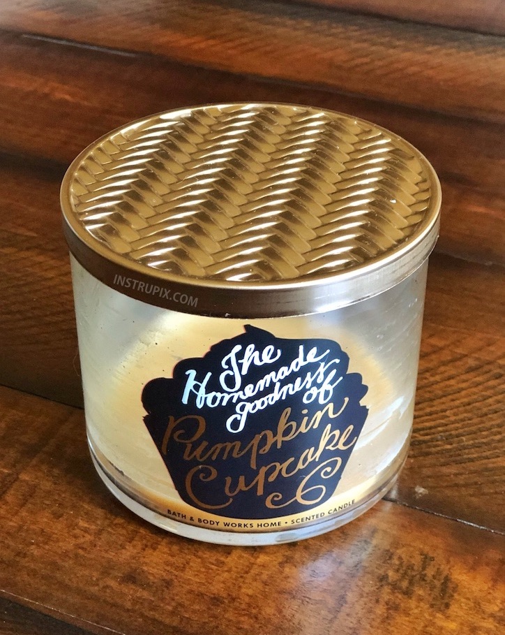 DIY: How to get wax out of candle jars! This easy trick takes hardly any effort at all, and is a great way to recycle, repurpose and reuse. Recycled projects and crafts are always my favorite because they're either really cheap or cost nothing at all. You could even sell these as pretty storage jars!