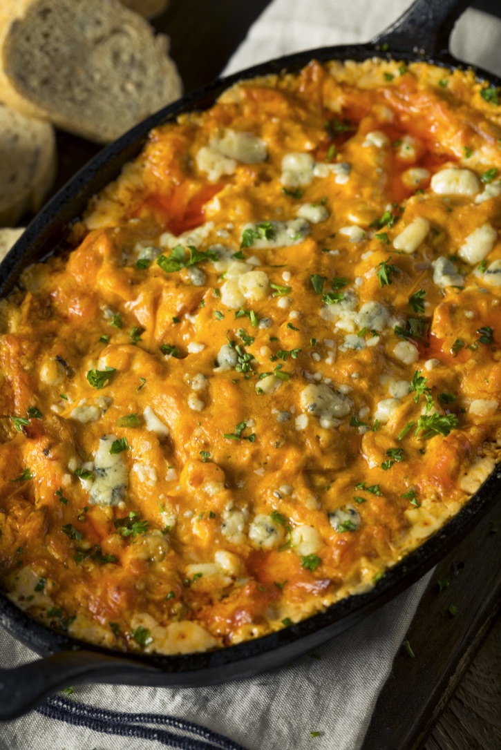 Easy Buffalo Chicken Dip Recipe -- The BEST party appetizer dip idea, ever! 