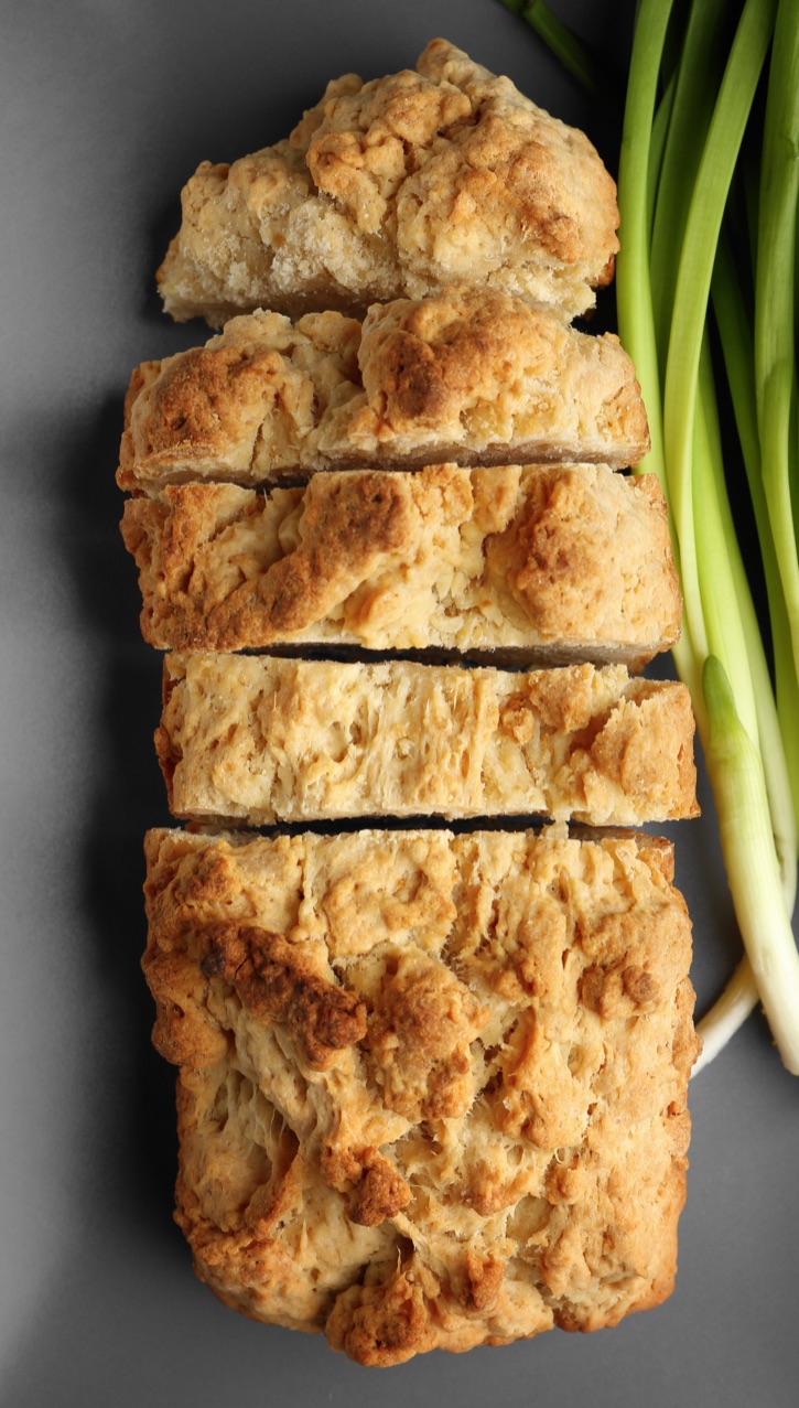 The BEST easy homemade beer bread recipe -- just 4 ingredients! 