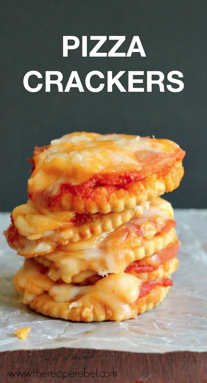 8 Crazy Cool Snacks To Make With Ritz Crackers (Pizza Crackers) | Easy and fun snack and treat ideas made with Ritz crackers! These Ritz cracker recipes are perfect for making treats, snacks, sandwiches and even pizza! Quick and easy snack ideas for kids. #ritz #snacks #treats #instrupix #kidssnacks #easyrecipes #pizza