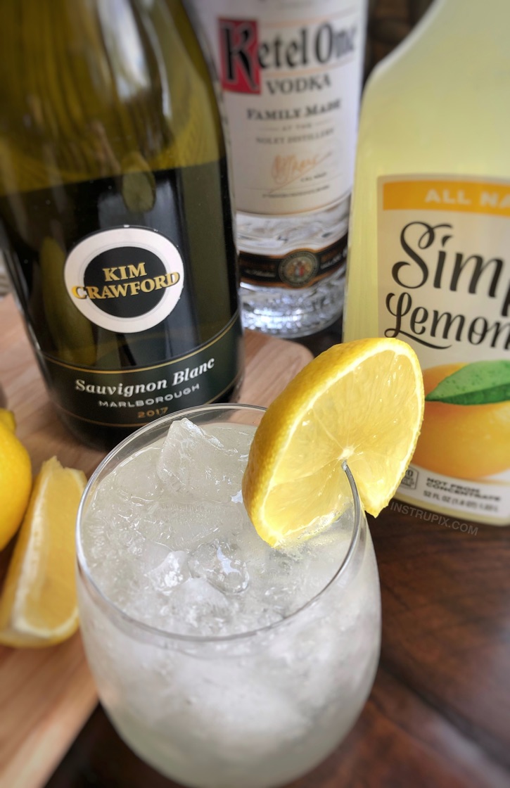 Wine, Vodka and Lemonade Cocktail Recipe | 8 Ways You Didn't Know You Could Drink Wine- to make it better, colder or more flavorful. Simple tips and tricks including wine cubes, spritzers, frozen fruit, cocktails, drink recipes and more! #instrupix #lifehacks #wine #drinkrecipes #mindblown