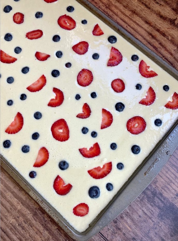 Sheet Pan Pancakes (Quick & Easy Breakfast Idea For A Crowd!)