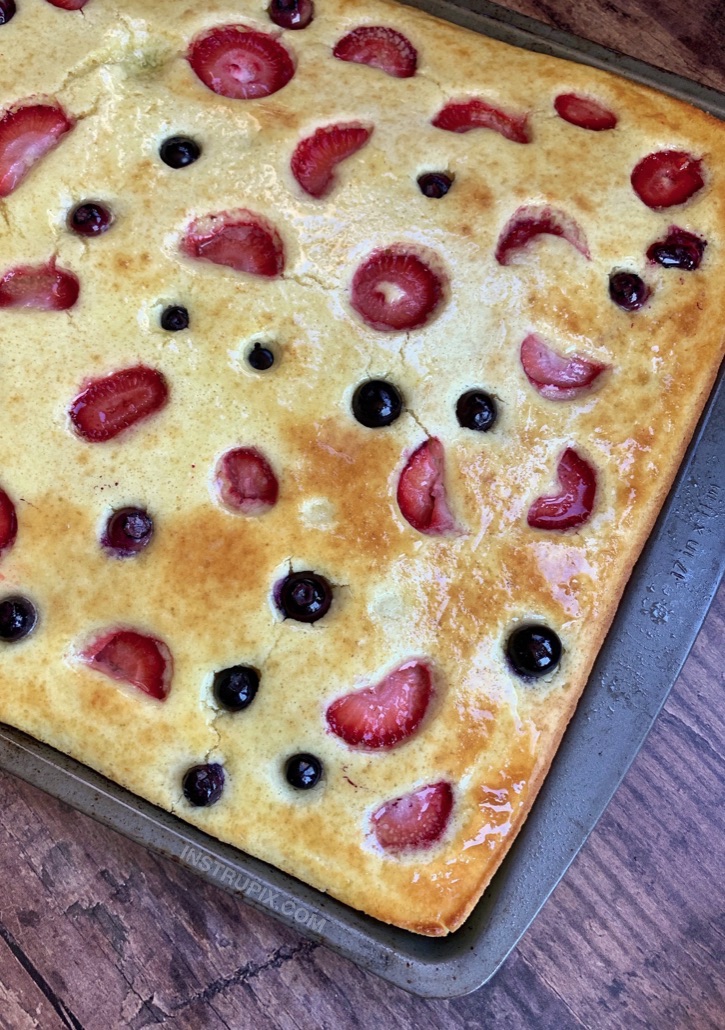 Ninja Kitchen - Sheet pan + pancake = sheet pancake. Celebrate  #NationalPancakeDay with your favorite toppings. #NinjaFoodiOven  #NinjaFoodiFamily #30MinuteMeals Repost: Bodybybreakfast 