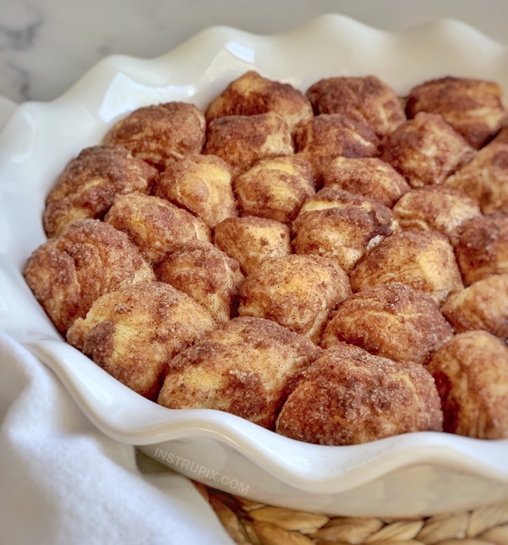 Easy Baked Cinnamon Sugar Donut Holes -- Quick, easy and delish!