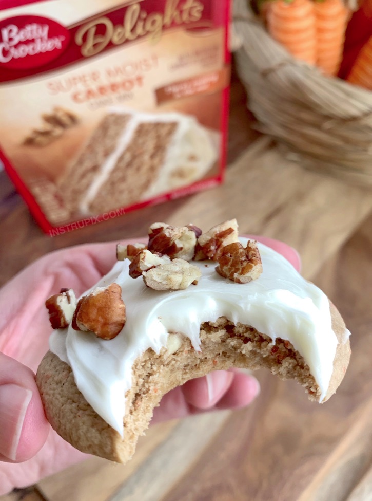 Delicious Carrot Cake Cookies with Cream Cheese -- A quick, easy and unique cookie idea!