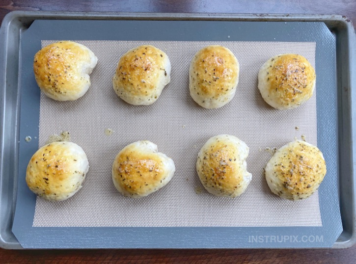 Garlic Bread Cheese Bombs Recipe 