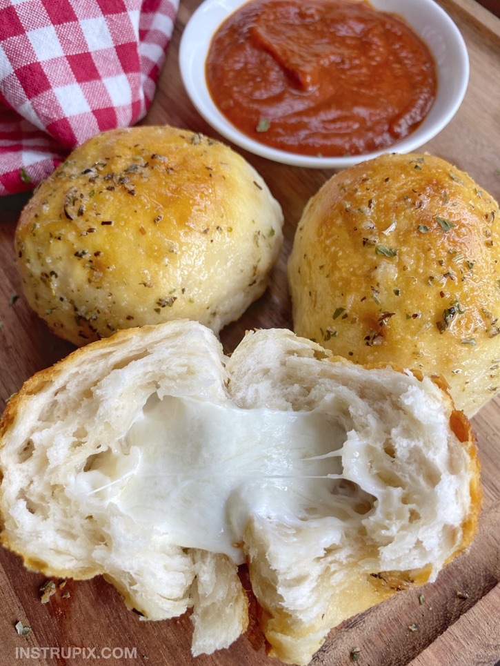 Pillsbury Biscuit Recipe - Garlic Butter Cheese Bombs. A quick and easy snack idea, appetizer and party food!