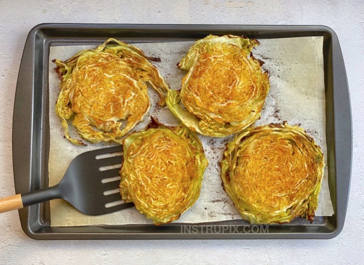 How To Roast Cabbage In The Oven | A super healthy and low carb vegetable side dish for dinner! 