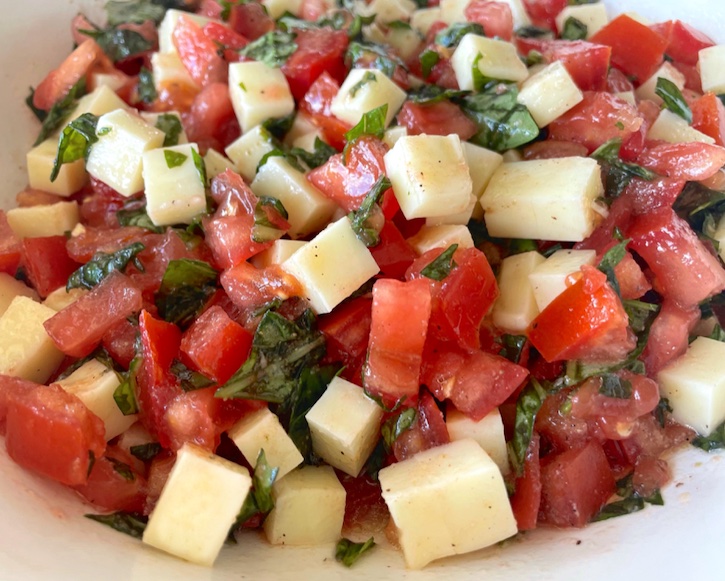 How to make the best caprese toast! 