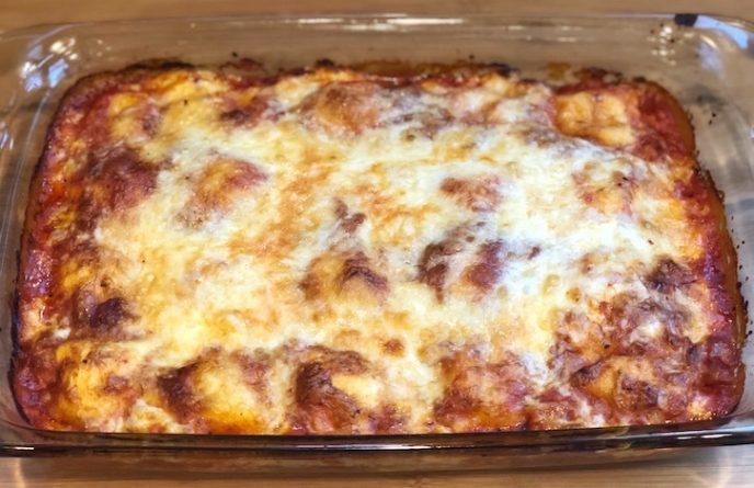 Cheesy Baked Ravioli Casserole (Lazy Lasagna)